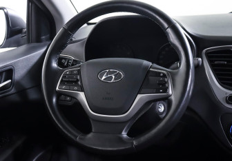 Подержанный автомобиль Hyundai Solaris Sedan 2018 года (12 фото)