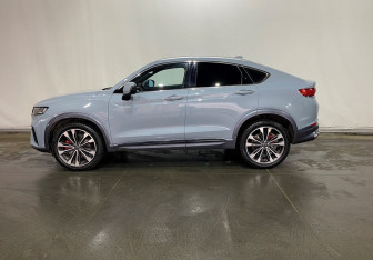 Подержанный автомобиль Geely Tugella 2022 года (8 фото)