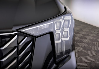 Подержанный автомобиль GAC GS8 2023 года (17 фото)