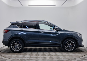 Подержанный автомобиль Geely Coolray 2021 года (6 фото)