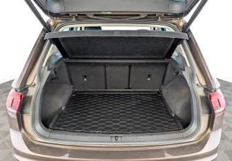 Подержанный автомобиль Volkswagen Tiguan 2017 года (10 фото)