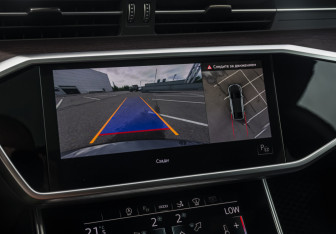 Подержанный автомобиль Audi A7 2021 года (15 фото)