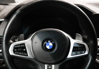 Подержанный автомобиль BMW X6 2020 года (26 фото)