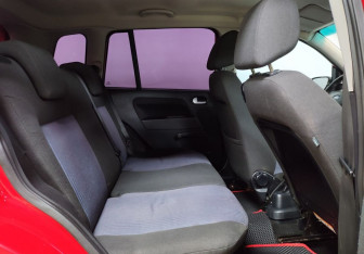 Подержанный автомобиль Ford Fusion 2008 года (13 фото)