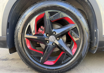 Подержанный автомобиль Omoda C5 2023 года (9 фото)