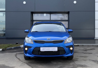 Подержанный автомобиль Kia Rio Sedan 2017 года (2 фото)