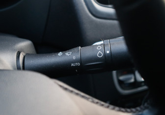 Подержанный автомобиль Renault Fluence 2011 года (20 фото)