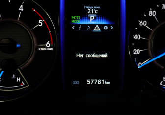 Подержанный автомобиль Toyota Fortuner 2018 года (17 фото)