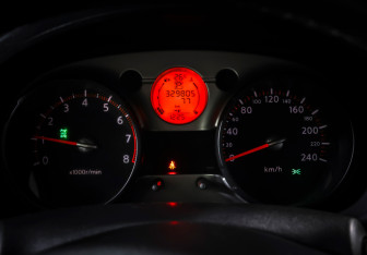 Подержанный автомобиль Nissan Qashqai 2008 года (15 фото)