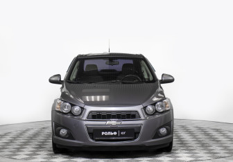 Подержанный автомобиль Chevrolet Aveo Sedan 2012 года (2 фото)