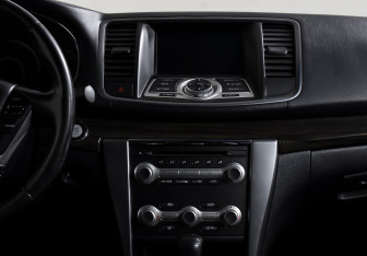 Подержанный автомобиль Nissan Teana 2013 года (13 фото)