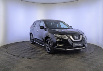 Подержанный автомобиль Nissan X-Trail 2018 года (3 фото)