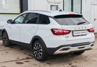 Подержанный автомобиль LADA (ВАЗ) Vesta Wagon 2024 года (7 фото)