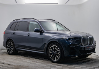 Подержанный автомобиль BMW X7 2020 года (3 фото)