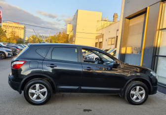 Подержанный автомобиль Nissan Qashqai 2011 года (4 фото)