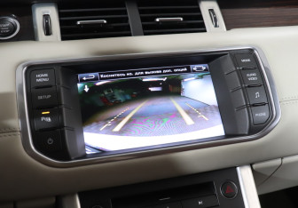 Подержанный автомобиль Land Rover Range Rover Evoque 2014 года (21 фото)