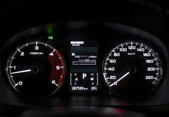 Подержанный автомобиль Mitsubishi Pajero Sport 2019 года (11 фото)