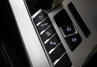 Подержанный автомобиль Geely Coolray 2020 года (20 фото)