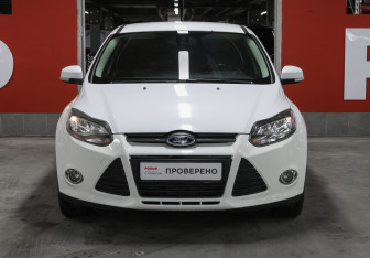 Подержанный автомобиль Ford Focus Sedan 2012 года (2 фото)