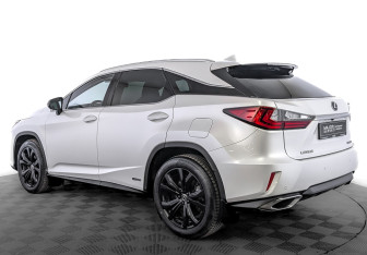Подержанный автомобиль Lexus RX 2018 года (7 фото)