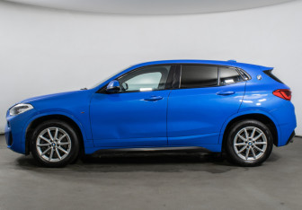 Подержанный автомобиль BMW X2 2018 года (8 фото)
