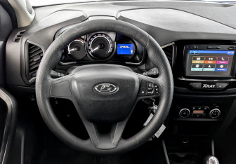 Подержанный автомобиль LADA (ВАЗ) XRAY 2016 года (21 фото)