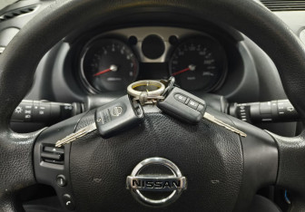 Подержанный автомобиль Nissan Qashqai 2009 года (16 фото)