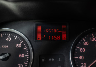 Подержанный автомобиль Nissan Terrano 2015 года (12 фото)