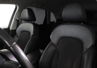 Подержанный автомобиль Audi Q5 2014 года (17 фото)