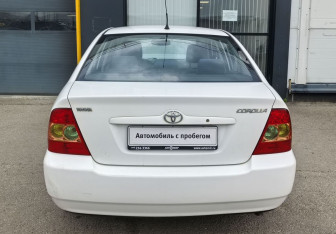 Подержанный автомобиль Toyota Corolla Sedan 2006 года (6 фото)