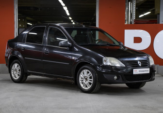 Подержанный автомобиль Renault Logan Sedan 2011 года (3 фото)