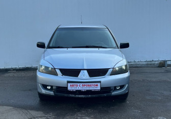 Подержанный автомобиль Mitsubishi Lancer Sedan 2006 года (2 фото)