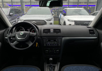 Подержанный автомобиль Skoda Yeti 2013 года (11 фото)