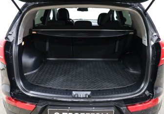 Подержанный автомобиль Kia Sportage 2012 года (22 фото)