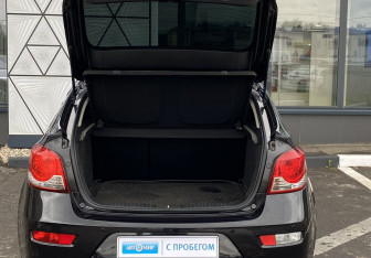 Подержанный автомобиль Chevrolet Cruze Hatchback 2012 года (10 фото)