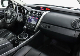 Подержанный автомобиль Mazda CX-7 2011 года (6 фото)