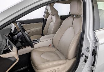 Подержанный автомобиль Toyota Camry Sedan 2021 года (20 фото)