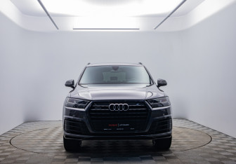 Подержанный автомобиль Audi Q7 2018 года (2 фото)