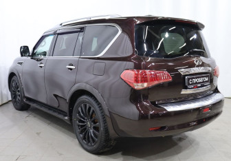 Подержанный автомобиль Infiniti QX80 2015 года (6 фото)