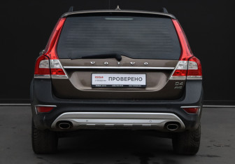 Подержанный автомобиль Volvo XC70 2014 года (6 фото)