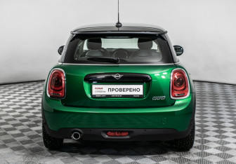 Подержанный автомобиль MINI Hatch 2020 года (6 фото)