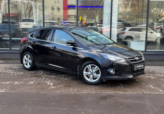 Подержанный автомобиль Ford Focus Hatchback 2013 года (3 фото)