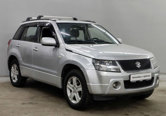 Подержанный автомобиль Suzuki Grand Vitara 2007 года (3 фото)