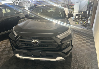 Новый Toyota RAV4 2025 (6 фото)