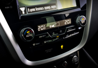 Подержанный автомобиль Nissan Murano Suv 2022 года (27 фото)