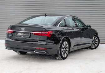 Подержанный автомобиль Audi A6 Sedan 2019 года (5 фото)