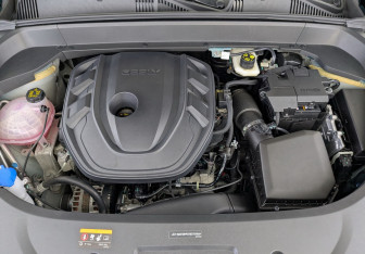 Подержанный автомобиль Geely Monjaro 2024 года (9 фото)