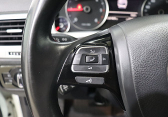 Подержанный автомобиль Volkswagen Touareg 2017 года (15 фото)