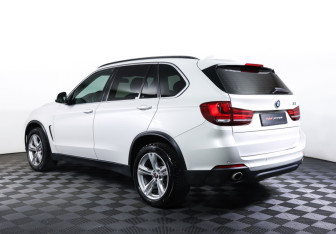 Подержанный автомобиль BMW X5 2017 года (7 фото)