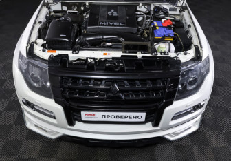 Подержанный автомобиль Mitsubishi Pajero 2020 года (9 фото)